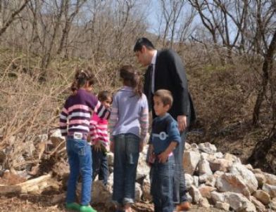 Kaymakam Cengiz Erdem Sınır Köylerini Ziyaret Etti