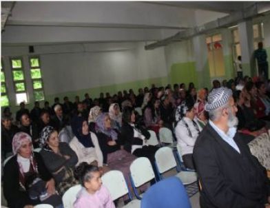 Velilere Aile Eğitim Programı Semineri Verildi