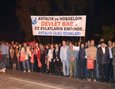 Bahçeli Antalya’da ‘vur De Vuralım, Öl De Ölelim’ Diyerek Karşılandı