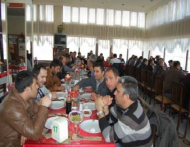 Masa Tenisi ve Satranç Turnuvası Yapıldı