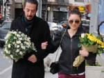 TOLGA KARAÇELIK - Sevgilisi Nurgül Yeşilçay'ı Çiçeklere Boğdu