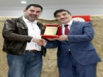 İHSAN AKSOY - Silvan’daki Yerel Gazetelere Plaket