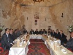 İBRAHIM HALIL GÖÇER - Ak Parti'li Belediye Başkanları Şanlıurfa'da Toplandı