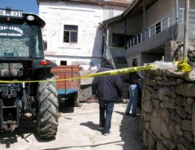 Çapa Makinesi Can Aldı