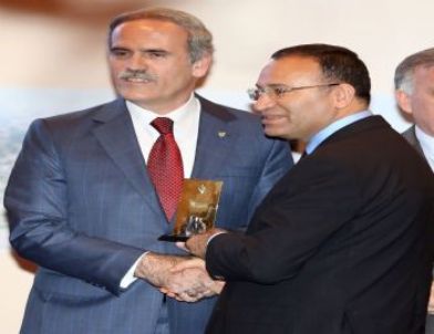 İpekböceği ve Teleferik Projesine Ödül Verildi