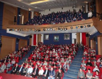 'Bediüzzaman İnsaniyet Kapısından İçeri Çağırır'