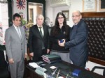 HASAN ALİ YÜCEL - 5 Ayda 105 Kitap Okudu