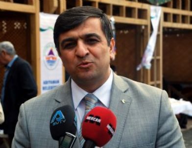 Kadına Yönelik Şiddete Karşı Kermes Düzenlendi