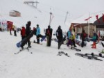 ŞİDDETLİ TİPİ - Snowboard Dünya Gençler Şampiyonası’nda Tipi Sporculara Zor Anlar Yaşattı