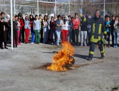 Gediz'deki Yangın Tatbikatı Gerçeğini Aratmadı