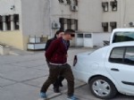 Cep Telefonu Hırsızları Polisten Kaçamadı
