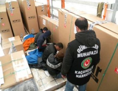 Kapıkule ve Hamzabeyli Sınır Kapılarında 5 Kaçak Göçmen Yakalandı