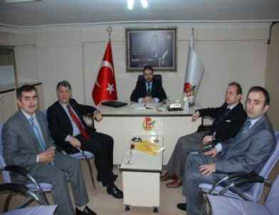 Cumhuriyet Meydanına Mehmet Akif ve İstiklal Yolu Rölyefi Geliyor