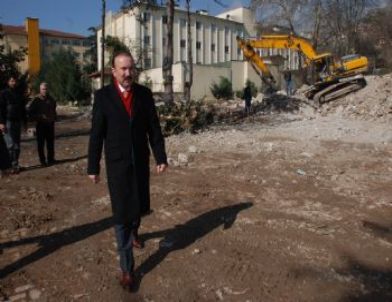Devlet Hastanesi İnşaatı Başkan Doğan'ın Takibinde