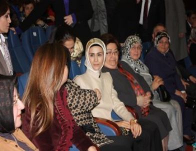 Emine Erdoğan '8 Mart Dünya Kadınlar Günü’nü Karşılama Programı’na Katıldı