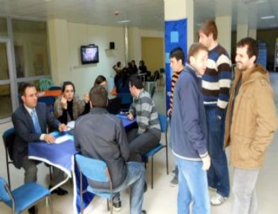 İşkur'dan Üniversite Gençlerine, 'iş Arama Becerileri' Kursu