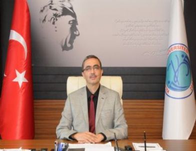 Rektör Güvenç’in 8 Mart Dünya Kadınlar Günü Mesajı