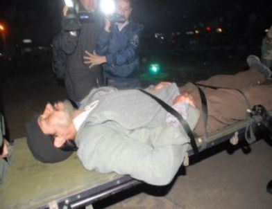 Sırtına Orak Saplandı