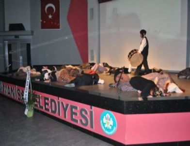 Ali Rıza Çevik'li Öğrencilerden Duygulandıran Tiyatro Oyunu