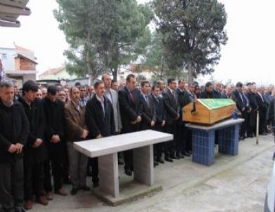 Başkan Kahraman’ın Annesi Toprağa Verildi