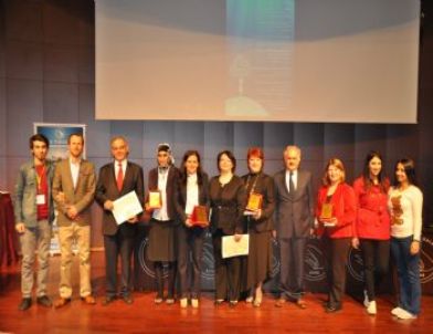 Düzce Üniversitesi'nde, “düzce’de Kadın Olmak” Paneli