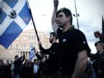 Yunanistan’da Asker Sokağa İndi