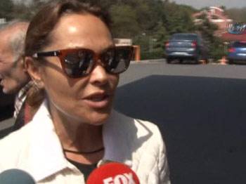 Hülya Avşar’dan muhalefete ‘Akil İnsanlar’ eleştirisi