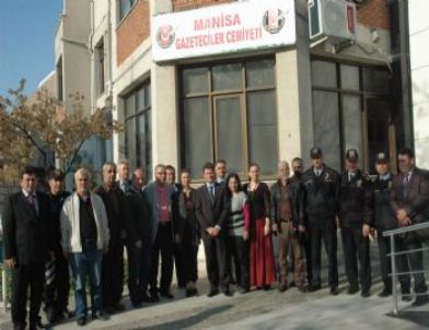 İl Emniyet Müdürü Çetin’den Manisa Gazeteciler Cemiyeti’ne Ziyaret