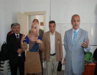 Fethiye’de İşitme Engellilere Okuma-Yazma Kursu