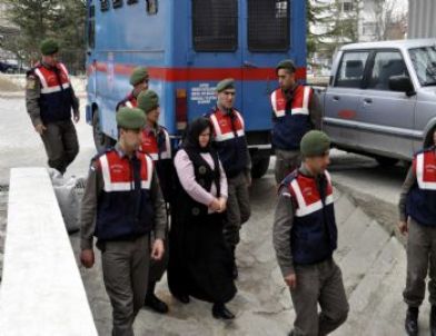 Kocasını Kiralık Katil Tutup Öldürten Kadına Müebbet İstendi