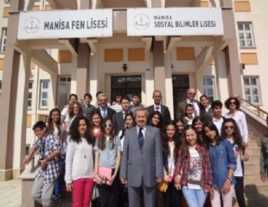 Salihli 50. Yıl Ortaokulu, Bilgi Yarışmasında Manisa 1.si Oldu