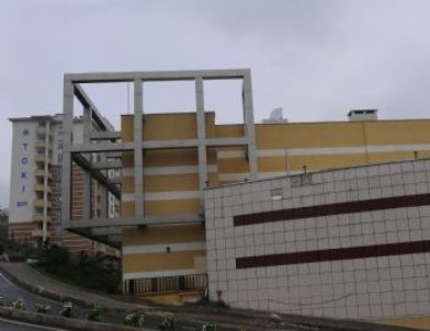 Toki, Bahçecik’teki Ticaret Merkezini Satışa Çıkardı