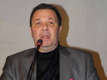 Ünlü oyuncuya şok: Bacağı kesilecek