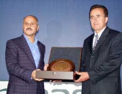 10 Milyon Dolarlık Jeotermal İsıtmalı Sera Törenle Hizmete Girdi