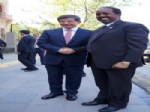 SOMALİ CUMHURBAŞKANI - Davutoğlu, Somali ve Somaliland Cumhurbaşkanlarıyla Bir Araya Geldi