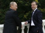 DMITRI MEDVEDEV - Putin ve Medvedev 2012’de 187 Bin Dolar Kazanmış