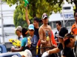 TOPLU İĞNE - Tayland'da Songkran Festivali İle Sokaklarda Su Savaşları Başladı‏