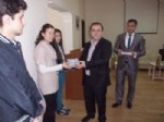 ALI EREN - Yarışmalarda Dereceye Giren Öğrencilere Hediye