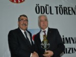 ATEŞ ÜNAL ERZEN - Aldırmaz'a Time Dergisi'nden Ödül