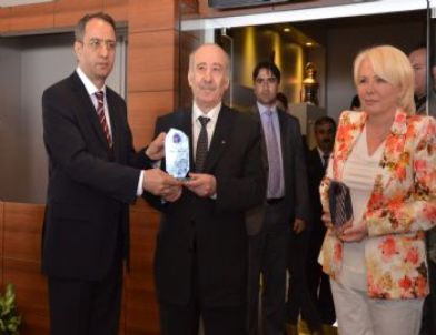 2012'nin İz Bırakanlarına Ödül