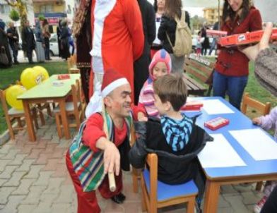 Buca’da 23 Nisan Ulusal Egemenlik ve Çocuk Bayramı Şenlikleri Başladı