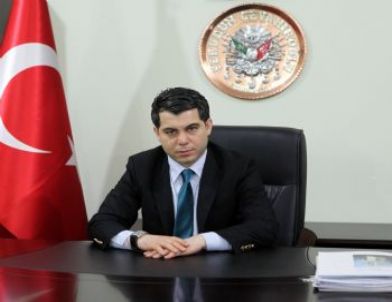 Gençler YÖK’ün Kalkmasını İstiyor