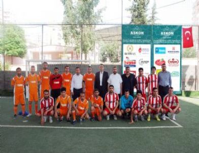 Ak Parti'li Erdinç'ten Askon Futbol Turnuvasına Ziyaret