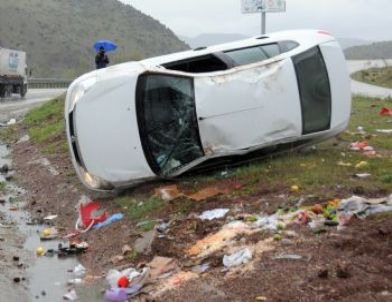 Fransız Turistler Kaza Yaptı: 5 Yaralı