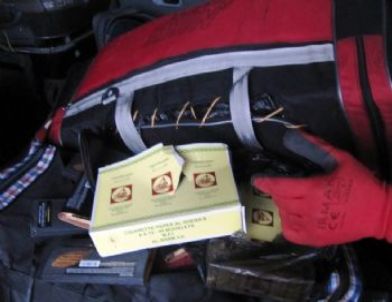 Yolcu Otobüsü Değil Kaçak Sigara Deposu