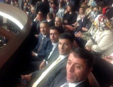 Ak Parti Van İl Teşkilatı Mecliste Başbakan’la Buluştu