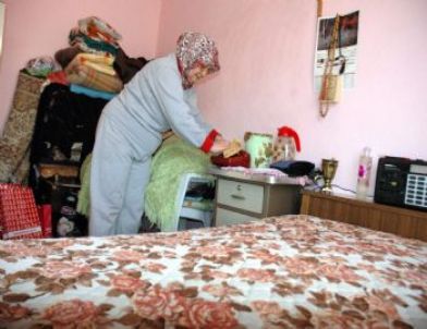 Belediyeden Yaşlılara Özel Temizlik Hizmeti