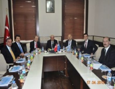 Kuzeydoğu Anadolu Kalkınma Ajansı Nisan Ayı Yönetim Kurulu Toplantısı Yapıldı