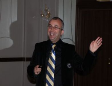 Sapanca’da “Etkili İletişim ve Beden Dili” Semineri