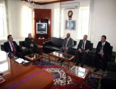 Vali Altınok Beldeleri Ziyaret Etti